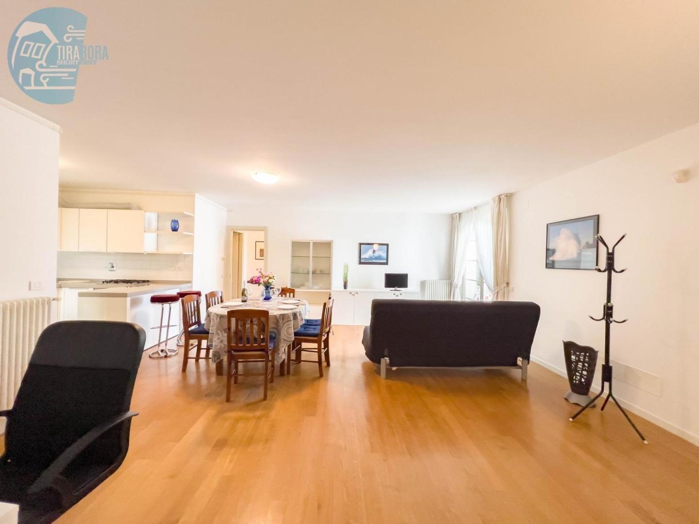 Cattedrale 5 Tirabora Short Rent Apartment Trieste Exterior photo